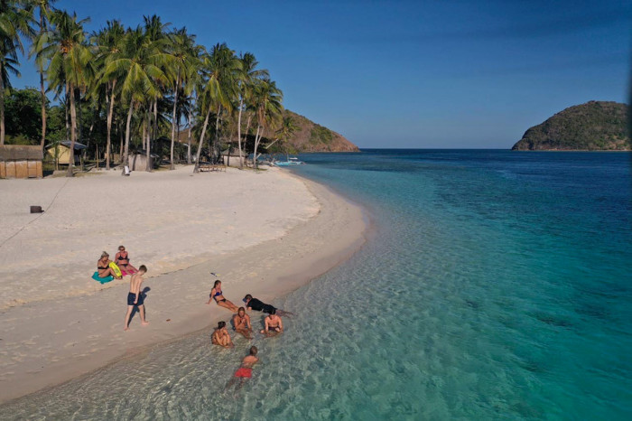 Beautiful beach and island - Ultimate Adventure Tour - El Nido Paradise