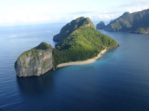 Private Island Hopping Tour in El Nido