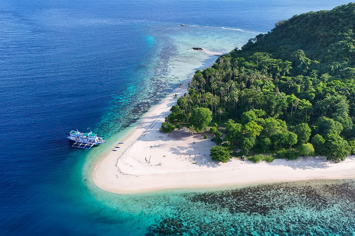 El Nido–Coron Bootsexpedition auf Palawan mit El Nido Paradise El Nido–Coron Bootsexpedition auf Palawan mit El Nido Paradise