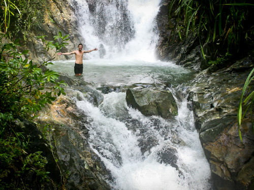 El Nido Tour E - Inland Tour: Beaches & Waterfalls