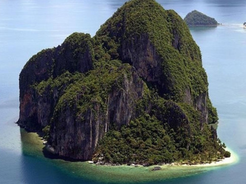 Pinagbuyutan Island - El Nido Tour B