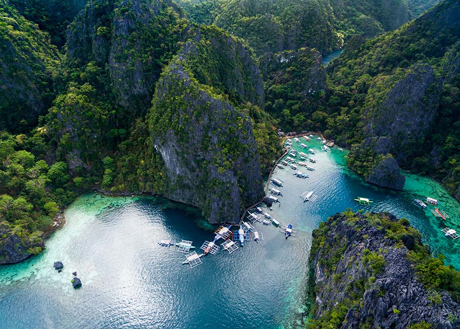 Taking a plane to fly from El Nido to Coron is the fastest way to reach your destination