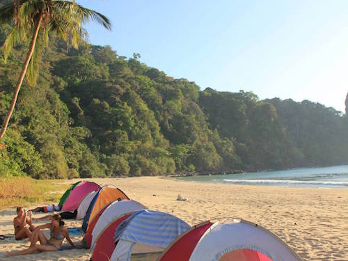 Setting camp on a beautiful beach for the overnight camping